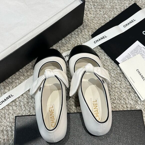 Chanel leather ballet flats with closed toes 39 - Picture 2 of 6